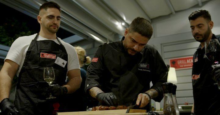 Μάθε, ψήσε και φάε απίστευτα παρέα με τον Τίμο Ζαχαράτο.