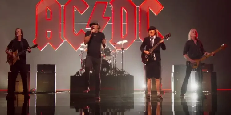 Εφυγε ο Colin Burgess, ντράμερ των AC/DC