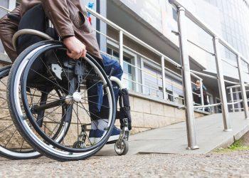 Όλοι είμαστε εν δυνάμει ανάπηροι