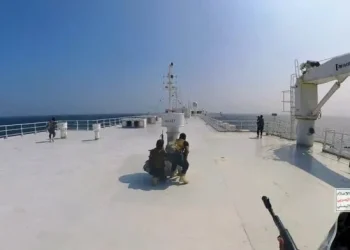 Νέος «πόλεμος των τάνκερ» πλανιέται στην Ερυθρά Θάλασσα