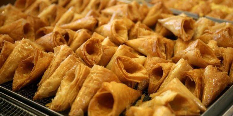 Taste Atlas: Τα τρίγωνα Πανοράματος δεύτερο καλύτερο γλυκό στον κόσμο