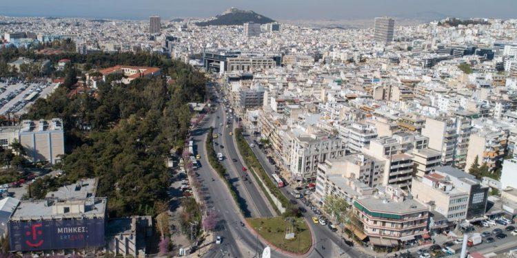 Υποχώρηση στις τιμές ακινήτων το 2024