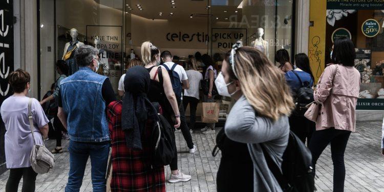 Το ωράριο καταστημάτων και υπηρεσιών από την Τρίτη 2 Ιανουαρίου