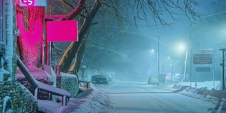 Κύμα κακοκαιρίας με χιόνια και στην Αττική: Ποιες περιοχές χτυπά η ψυχρή εισβολή