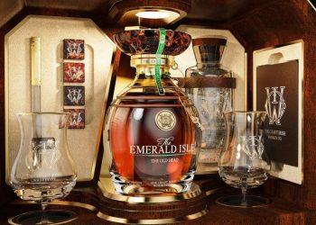 Αυτό το ιρλανδικό Single Malt έγινε και επίσημα το πιο ακριβό ουίσκι που πωλήθηκε ποτέ