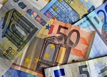 ΕΣΠΑ: Ανατροπή στις επιδοτήσεις για νέους επιχειρηματίες – Βγαίνουν εκτός οι επιχειρήσεις Airbnb και leasing