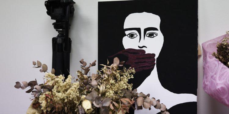 Γυναικοκτονία στη Θεσσαλονίκη: Όσα έλεγε ο σύντροφος της 41χρονης μπροστά στις κάμερες Γυναικοκτονία στη Θεσσαλονίκη: Όσα έλεγε ο σύντροφος της 41χρονης μπροστά στις κάμερες