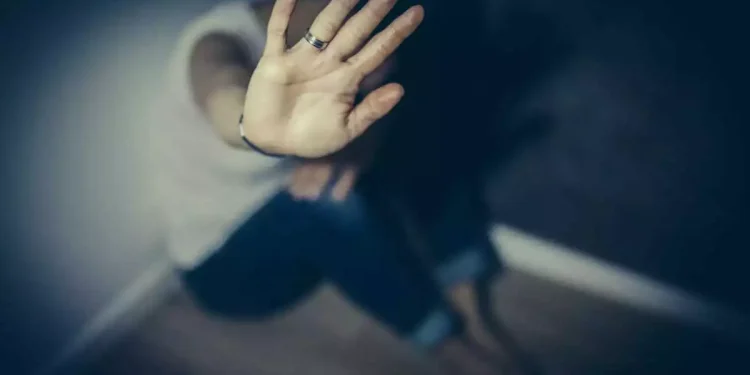 Βόλος: Νέα υπόθεση ενδοοικογενειακής βίας – «Μου έριξε οινόπνευμα στο στόμα για να με κάψει»