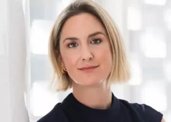 Μαρία Αγγελικούση: H Μaran Tankers παρήγγειλε τη ναυπήγηση τριών shuttle tankers