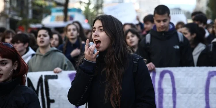 Πανεκπαιδευτικό συλλαλητήριο σήμερα για τα μη κρατικά πανεπιστήμια