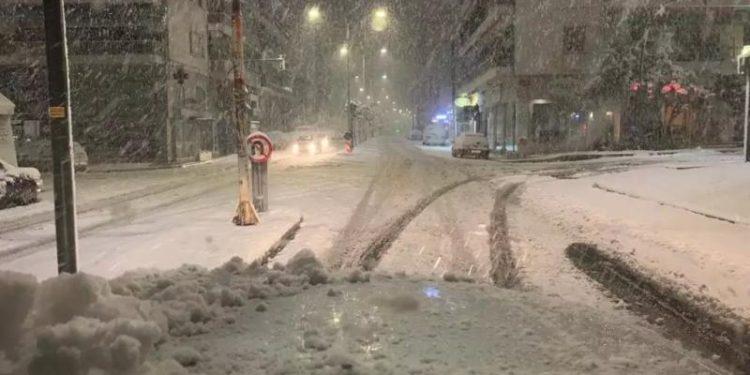 Έρχονται χιόνια σε 2 κύματα ψύχους – Ποιες ημέρες θα πέσουν, πού θα έχει παγετό