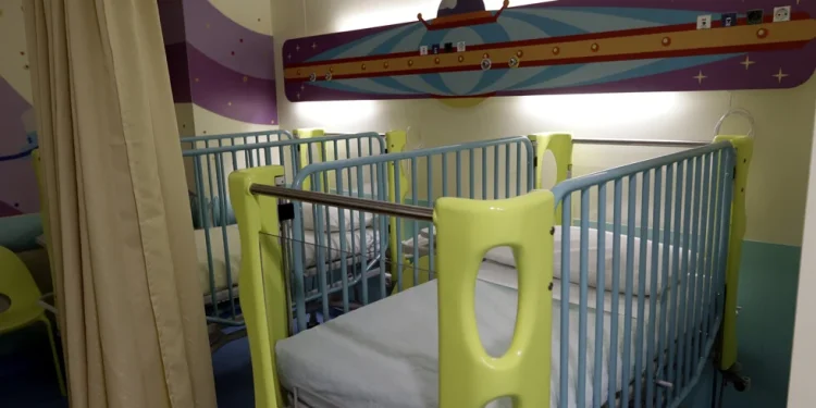 Ξυλοδαρμός 4χρονου αγοριού στα Μέγαρα: Ανθρωποκυνηγητό για τη σύλληψη του δράστη