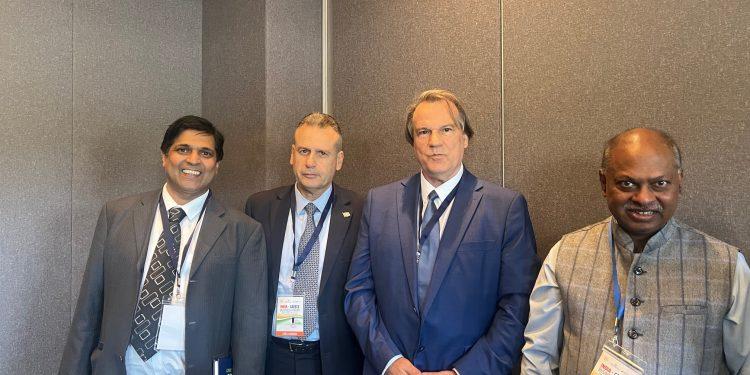 Η ελληνική εταιρεία εύκαμπτων φωτοβολταϊκών ΟΕΤ στη «Silicon Valley» της Ινδίας