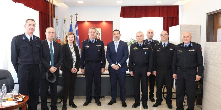 Δωρεά υπερσύγχρονου ιατρικού εξοπλισμού στα ιατρεία του Πυροσβεστικού Σώματος στη Θεσσαλονίκη από τον Όμιλο Ιατρικού Αθηνών