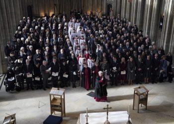 Μνημόσυνο για τον τέως βασιλιά Κωνσταντίνο – Απών ο πρίγκιπας Ουίλιαμ λόγω «προσωπικού θέματος»