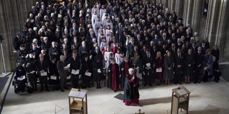 Μνημόσυνο για τον τέως βασιλιά Κωνσταντίνο – Απών ο πρίγκιπας Ουίλιαμ λόγω «προσωπικού θέματος»