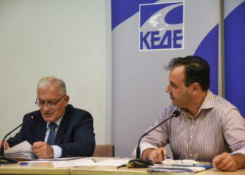ΚΕΔΕ: Κυρίζογλου «εξαφανίζει» Παπαστεργίου