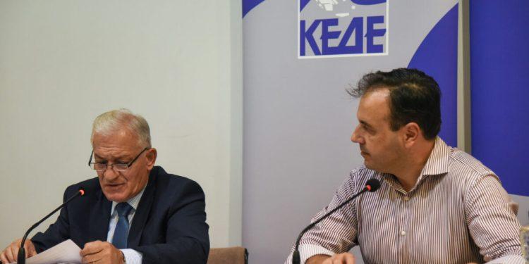 ΚΕΔΕ: Κυρίζογλου «εξαφανίζει» Παπαστεργίου