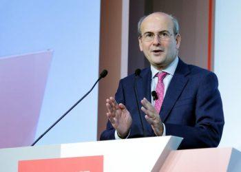 Κ. Χατζηδάκης προς τράπεζες και παρόχους POS: Εξετάστε τη μείωση προμηθειών