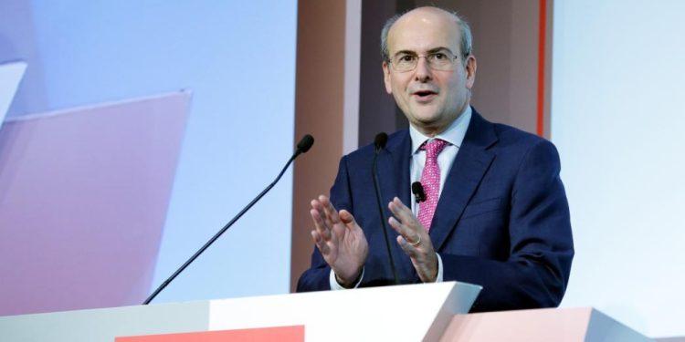 Κ. Χατζηδάκης προς τράπεζες και παρόχους POS: Εξετάστε τη μείωση προμηθειών