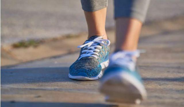 Πόσα βήματα τη μέρα χρειαζόμαστε για να ζήσουμε πολλά χρόνια