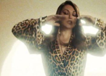 Καίτη Γαρμπή: Κυκλοφόρησε το νέο της video clip για το τραγούδι «Σάββατο Βράδυ»