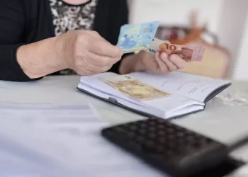 Ξεκινά η αντίστροφη μέτρηση για την υποβολή των φορολογικών δηλώσεων