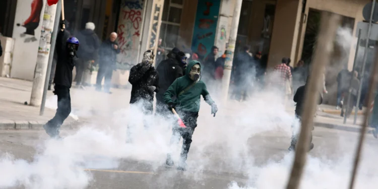 Επεισόδια τώρα στο κέντρο της Θεσσαλονίκης