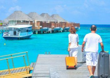 Πάση δυνάμει στην Ελλάδα το 2024 οι ξένοι επισκέπτες : Η τουριστική κίνηση σε αεροδρόμια, μεθοριακούς σταθμούς και λιμάνια με αριθμούς