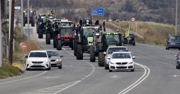 Με τρακτέρ στην Αθήνα οι αγρότες για το πανελλαδικό αγροτικό συλλαλητήριο