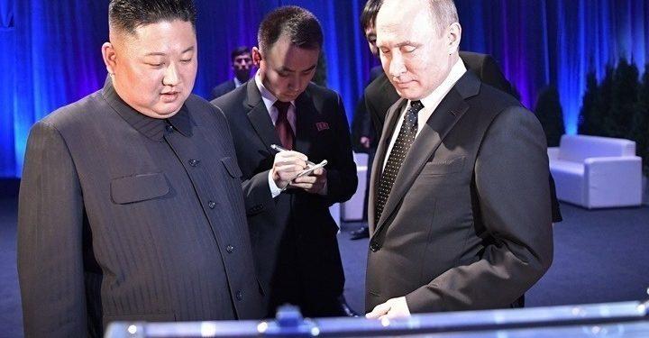 Ο Πούτιν δώρισε αυτοκίνητο στον Κιμ Γιονγκ Ουν