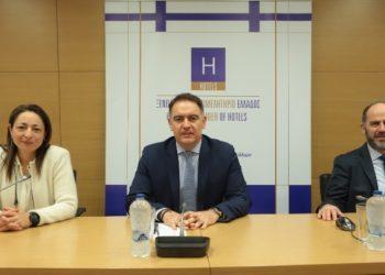 ΙΤΕΠ: Αυξημένη η πληρότητα στα ξενοδοχεία το 2023 – Η αύξηση δεν σημαίνει και αντίστοιχη κερδοφορία τονίζει ο πρόεδρος του ΞΕΕ Α. Βασιλικός