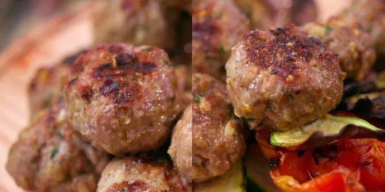 Χωριάτικα μπιφτέκια: Η «γιαγιαδίστικη» συνταγή με μουστάρδα