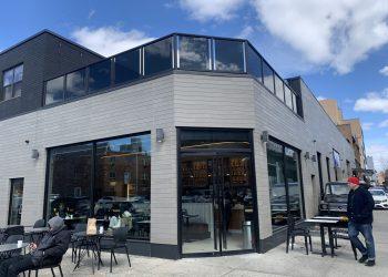 Under Pressure, η αγαπημένη γωνιά για Espresso, και όχι μόνο, στην Αστόρια