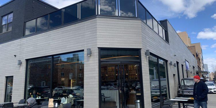 Under Pressure, η αγαπημένη γωνιά για Espresso, και όχι μόνο, στην Αστόρια