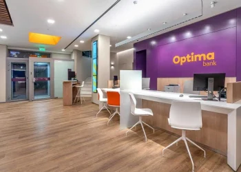 Κυπαρίσσης: Ο CEO της Νο.5 τράπεζας που ανακοινώνει μέρισμα 30%