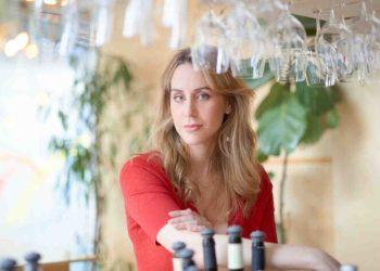 13 Ελληνίδες οινοποιοί μέσα από τα κρασιά τους: Οι ετικέτες που αξίζει να δοκιμάσετε