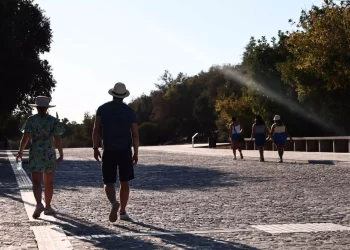 Καιρός: Ξεπερνάει τους 30 βαθμούς το θερμόμετρο από Δευτέρα – Ο χάρτης με τις «ανώμαλες» θερμοκρασίες και η ανάρτηση του Θ. Κολυδά