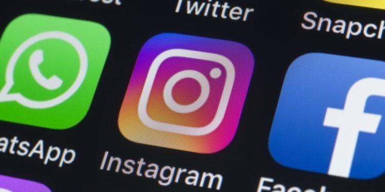 “Έπεσε” το Facebook – Προβλήματα και στο Instagram