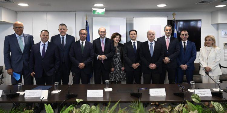 Το ΤΑΙΠΕΔ υπέγραψε μια σημαντική σύμβαση παραχώρησης με τη συνεργασία της ΓΕΚ ΤΕΡΝΑ και της EGIS για την Εγνατία Οδό