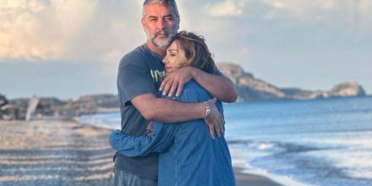 Βανδή Μπισμπικης ταξίδι στο εξωτερικο