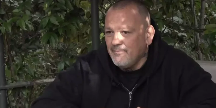 Δημήτρης Σκαρμούτσος: Φυσιολογικό να «φλερτάρεις» με την απιστία