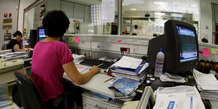 Πως γίνεται να μην θεωρούνται κανονικοί εργαζόμενοι ενώ δουλεύουν 10 χρόνια στην ίδια δουλειά;