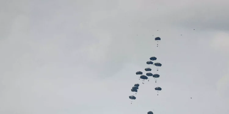 Γάζα: Η Βρετανία έριξε από τον αέρα 10 τόνους βοήθειας για πρώτη φορά