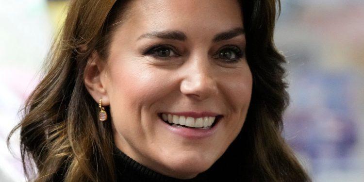 Κέιτ Μίντλετον: Εμφάνιση με τον Ουίλιαμ μετά από Χειρουργική Επέμβαση