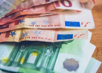 Δώρο Πάσχα: Πόσο θα αυξηθεί μετά την αύξηση του κατώτατου μισθού – Ο υπολογισμός του