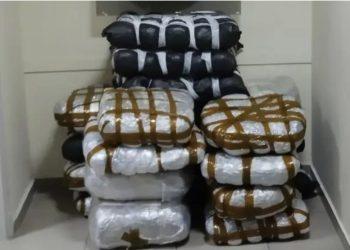 Πως έπιασαν τους αστυνομικούς που μετέφεραν με το υπηρεσιακό όχημα 102 κιλά κάνναβη!