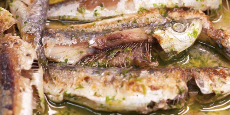 Σαρδέλες λεµονάτες στο φούρνο