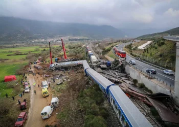 Τέμπη: Ελεύθεροι με εγγύηση 1,1 εκατ. ευρώ οι 2 πρώτοι που απολογήθηκαν στην Ευρωπαία ανακρίτρια για την 717