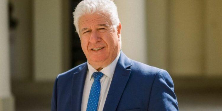 Περιφερειάρχης Ιονίων Νήσων: «Να σεβαστούμε τον διακριτό ρόλο των Θεσμών»